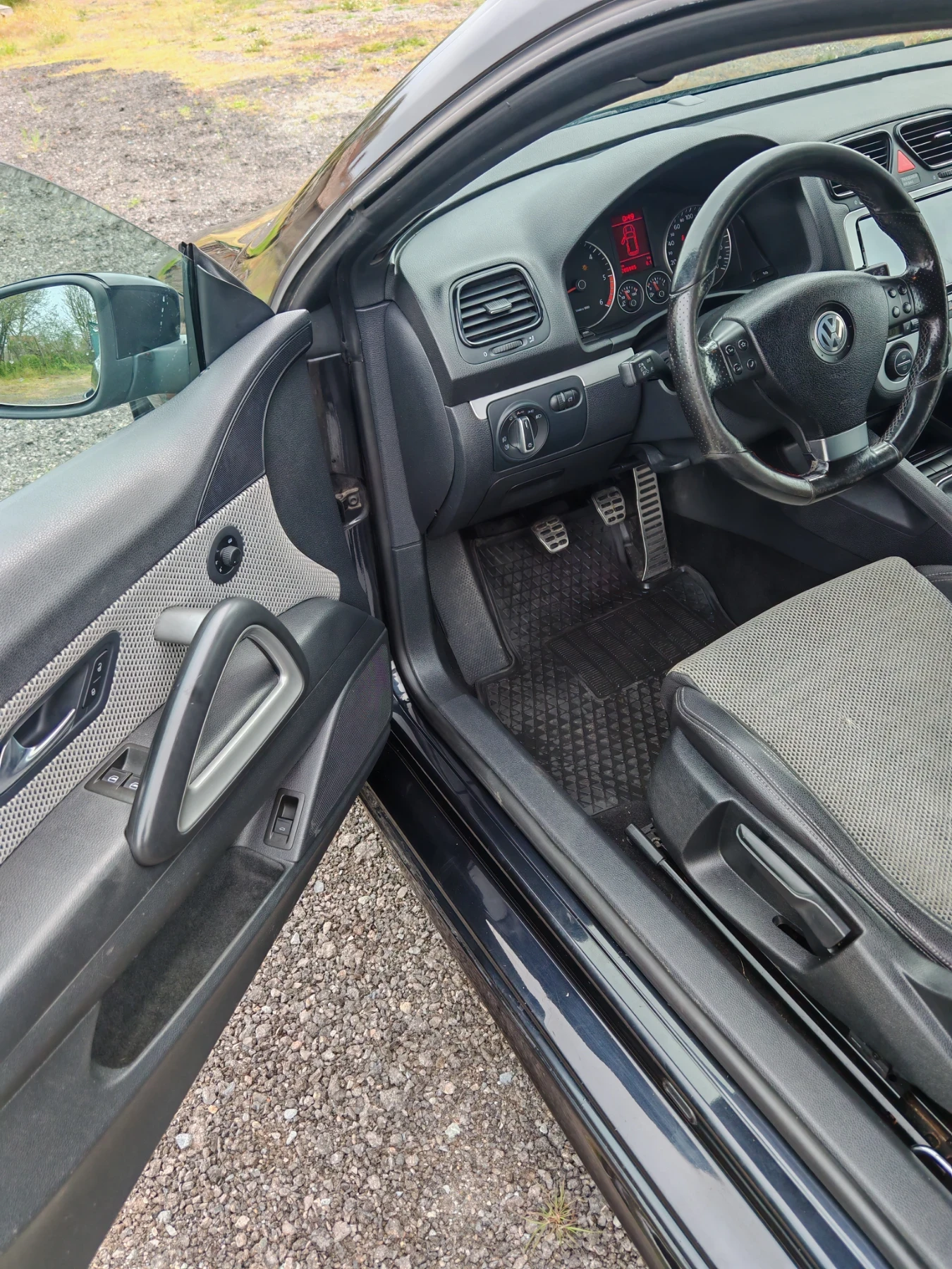 VW Scirocco R LINE, снимка 8 - Автомобили и джипове - 54459651