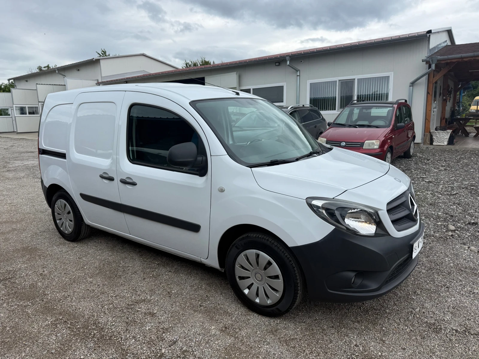 Mercedes-Benz Citan 1.5, снимка 4 - Автомобили и джипове - 54885785