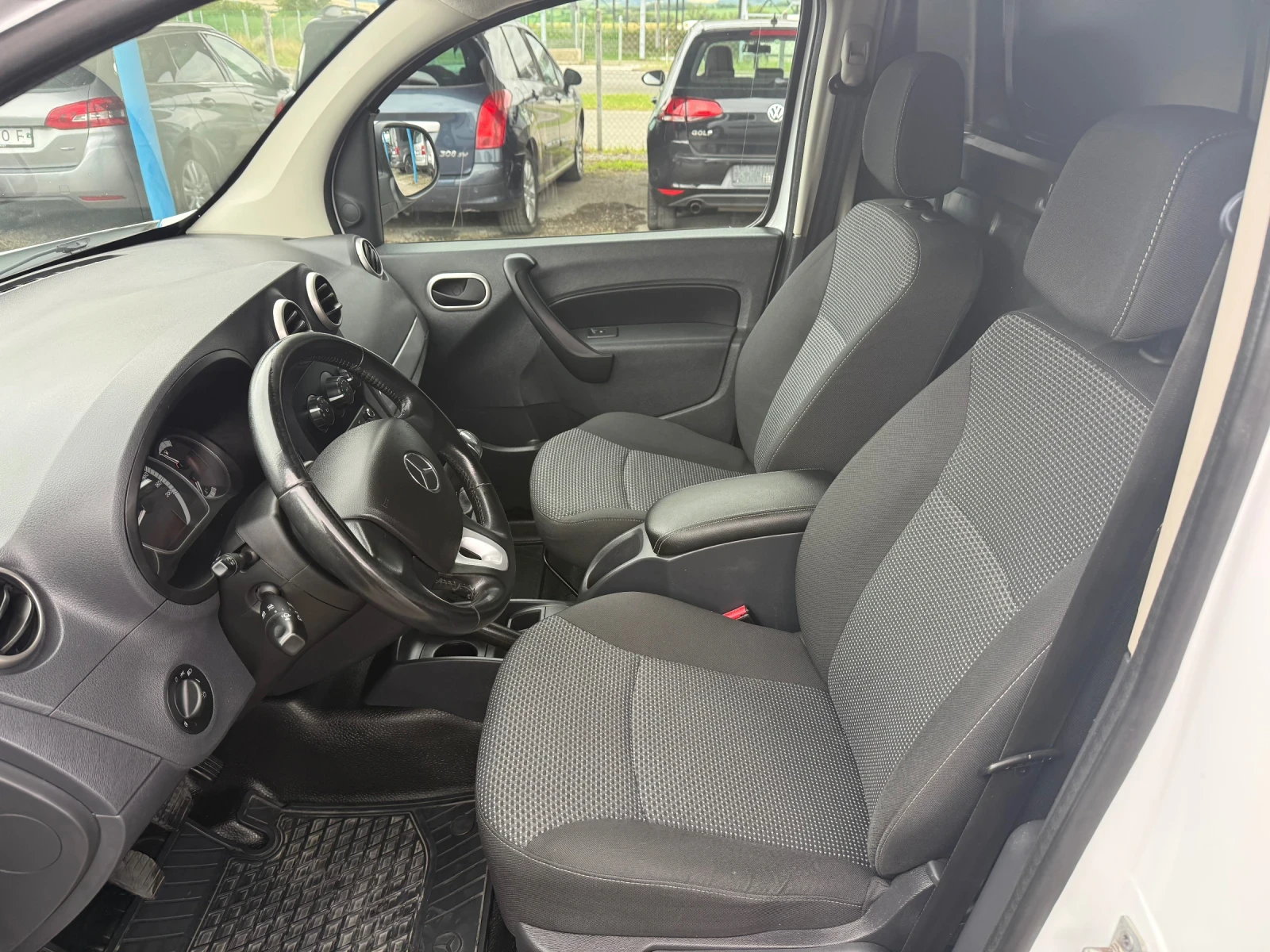 Mercedes-Benz Citan 1.5, снимка 9 - Автомобили и джипове - 54885785