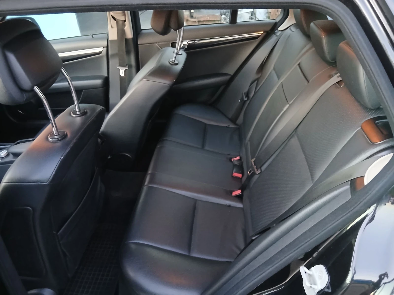 Mercedes-Benz 200 2.2 cdi 135k, снимка 3 - Автомобили и джипове - 54963326