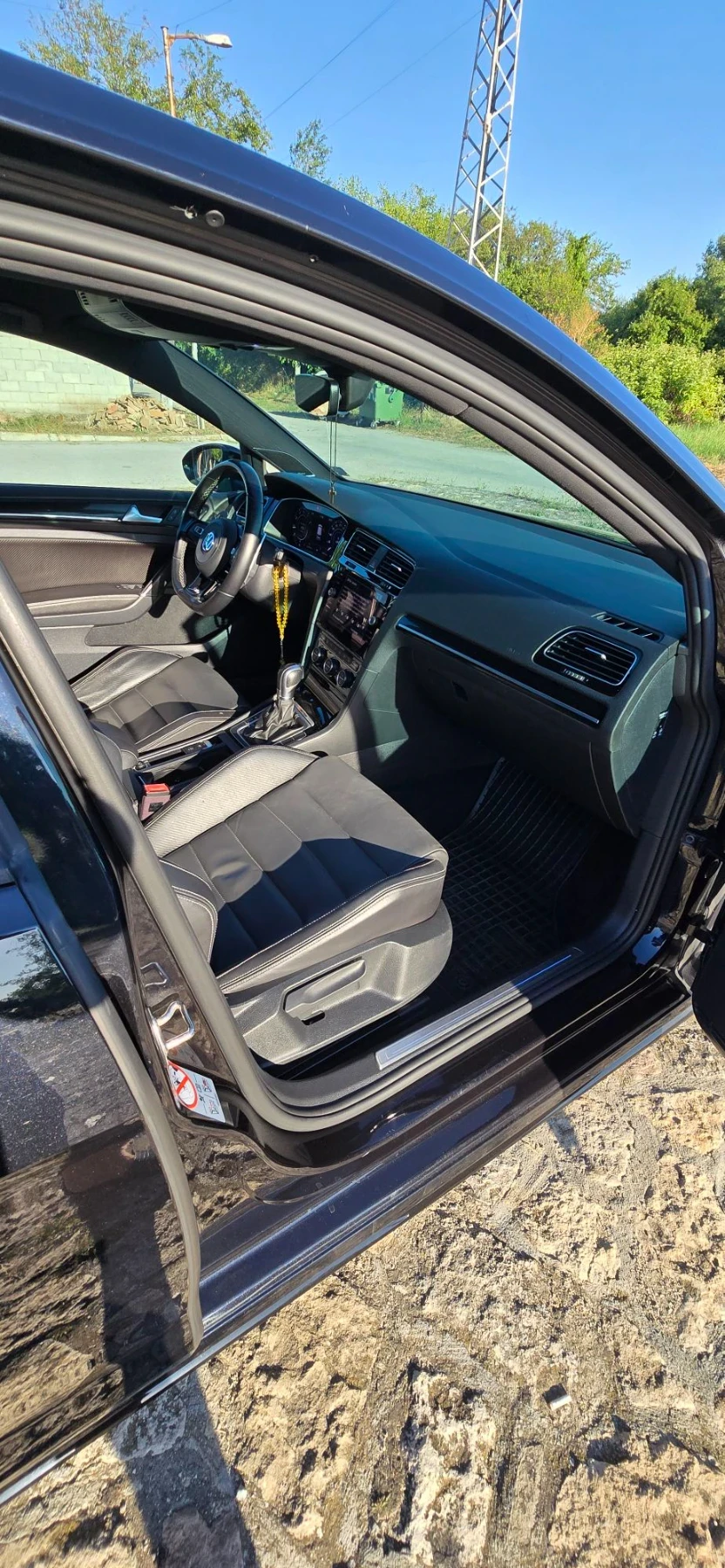 VW Golf Golf 7.5 R, снимка 10 - Автомобили и джипове - 55630477