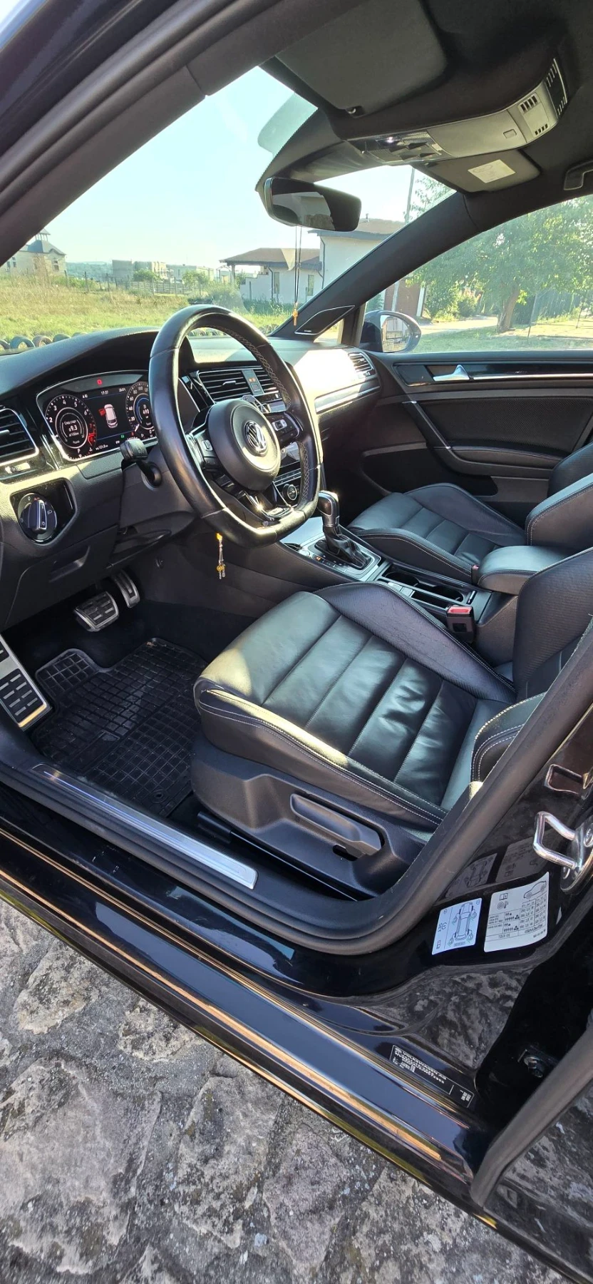 VW Golf Golf 7.5 R, снимка 6 - Автомобили и джипове - 55630477