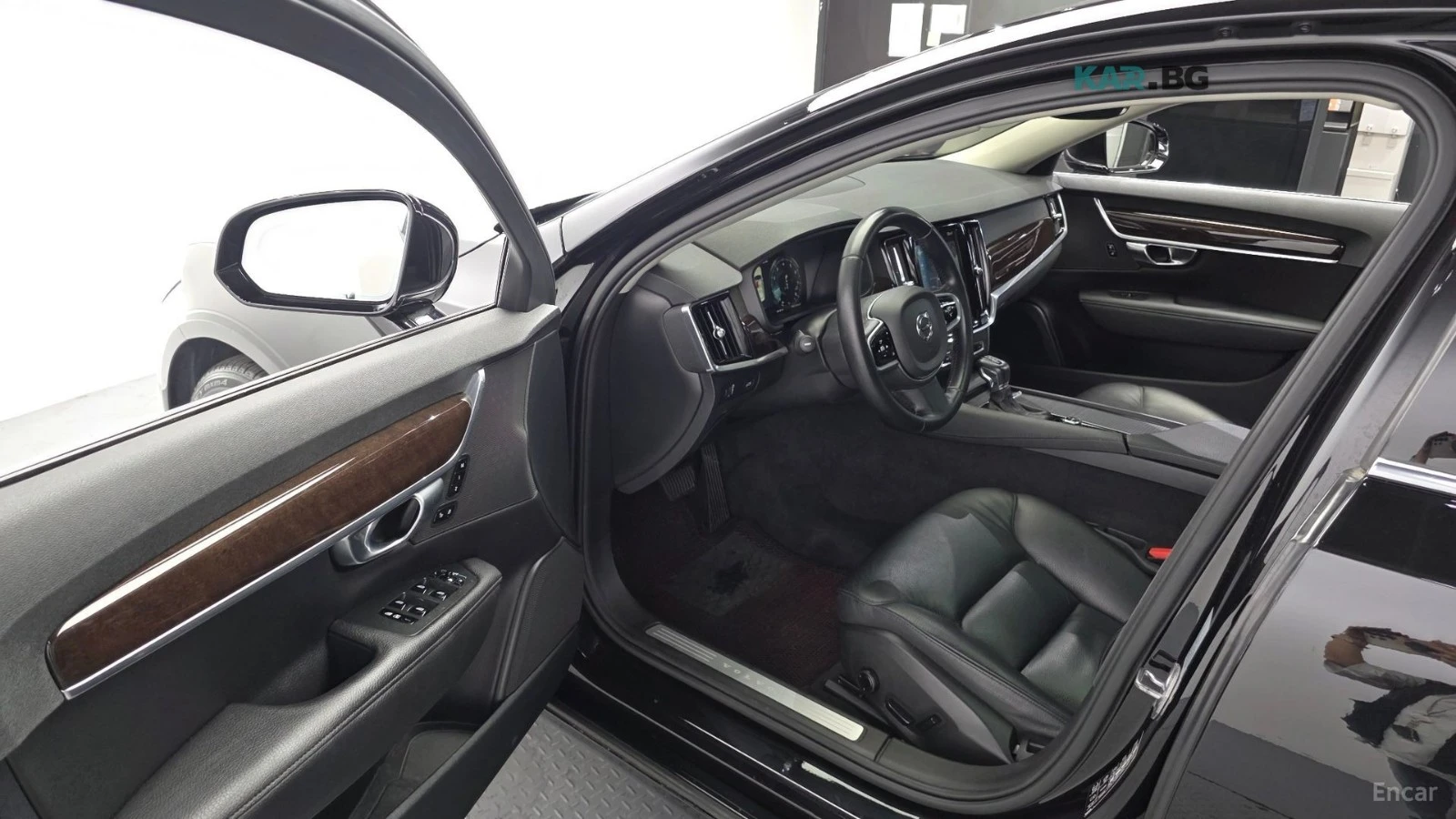 Volvo S90 T5* MOMENTUM* DISTRONIC* HEADUP* КАМЕРА* ПОДГРЕВ* , снимка 8 - Автомобили и джипове - 55233322