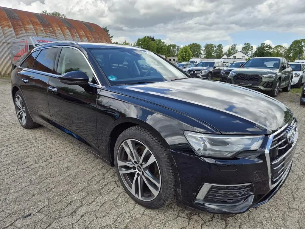 Audi A6 Avant 45 TFSI Quattro S-tronic Design