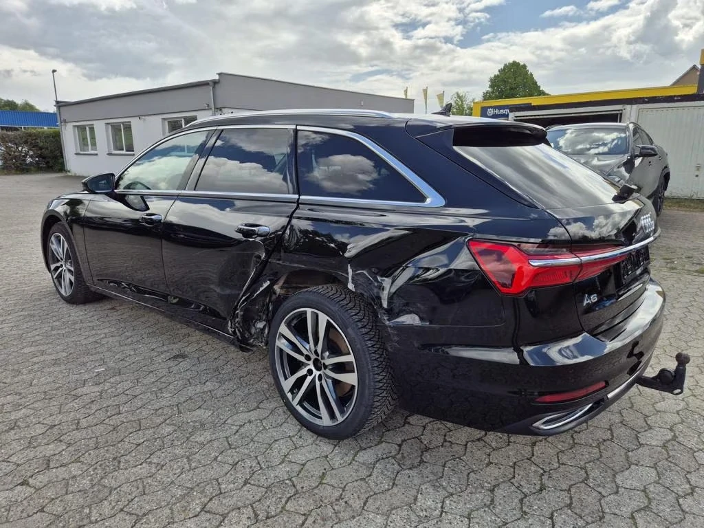 Audi A6 Avant 45 TFSI Quattro S-tronic Design, снимка 4 - Автомобили и джипове - 55843651