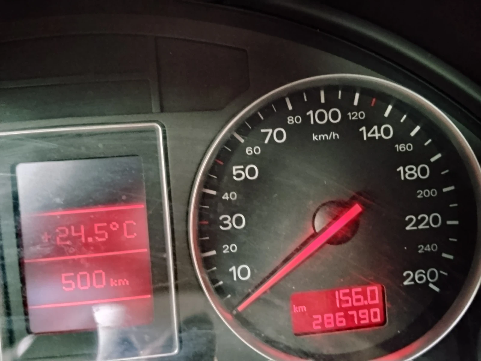 Audi A4, снимка 6 - Автомобили и джипове - 55867637
