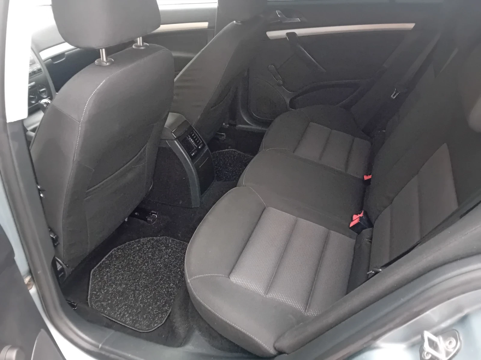 Skoda Octavia 1.6Mpi  102k.sili, снимка 12 - Автомобили и джипове - 55890436