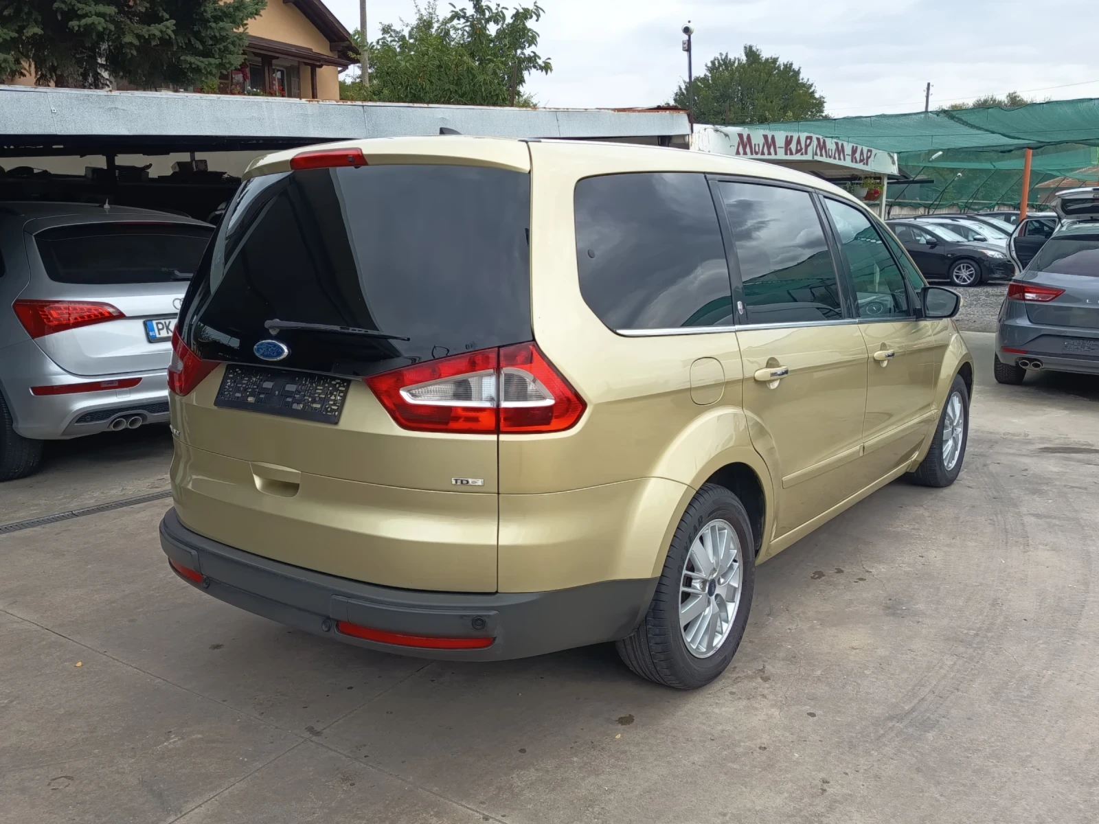 Ford Galaxy 2.0tdci, снимка 4 - Автомобили и джипове - 56083783