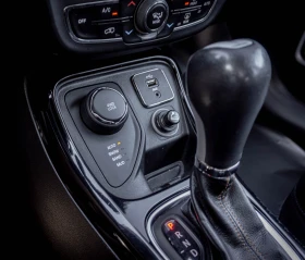 Jeep Compass LIMITED-1.4i-AWD-РЕГИСТРИРАНА!, снимка 10