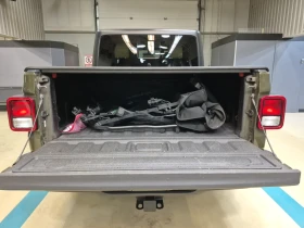 Jeep Gladiator WILLYS CREW CAB SHORT BED, снимка 14