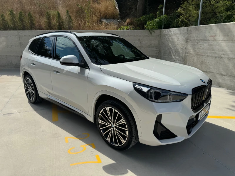 BMW X1 28 i x drive, Head up , panorama , Harman Kardon, снимка 1 - Автомобили и джипове - 47300273