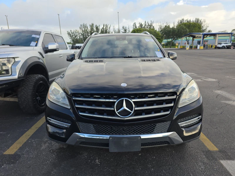 Mercedes-Benz ML 350 4MATIC* Harman/Kardon* Мъртва точка* Keyless, снимка 2 - Автомобили и джипове - 47568924