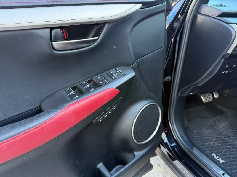 Lexus NX 300 2.0T, снимка 14 - Автомобили и джипове - 52598633