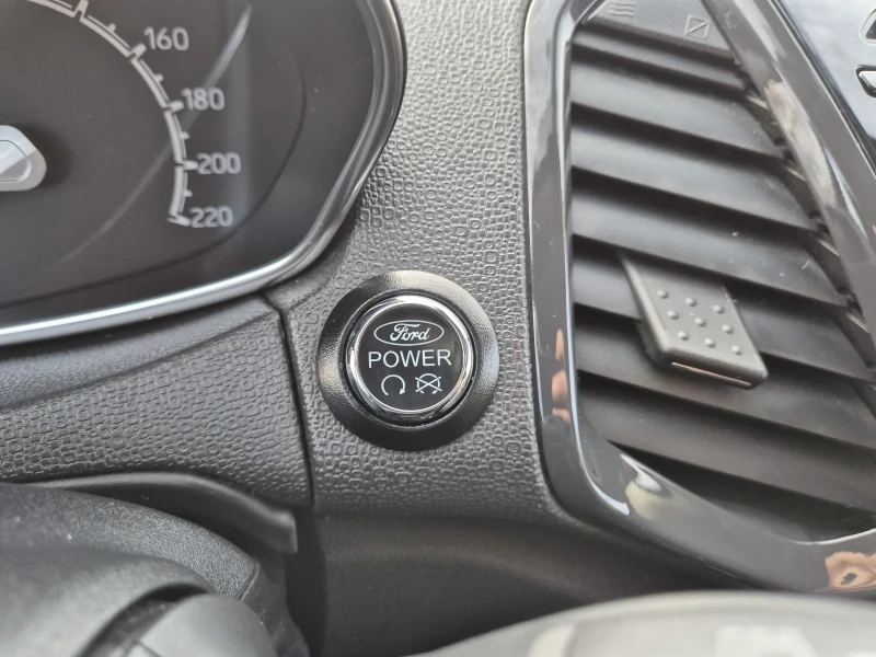Ford EcoSport 1.0Turbo Titanum , снимка 9 - Автомобили и джипове - 52828332