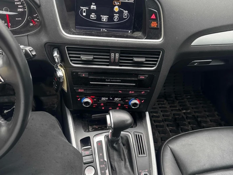 Audi Q5 * 2.0T Progressiv * CARFAX * БЕЗ ПЪРВОНАЧАЛНА ВНОС, снимка 9 - Автомобили и джипове - 52879624