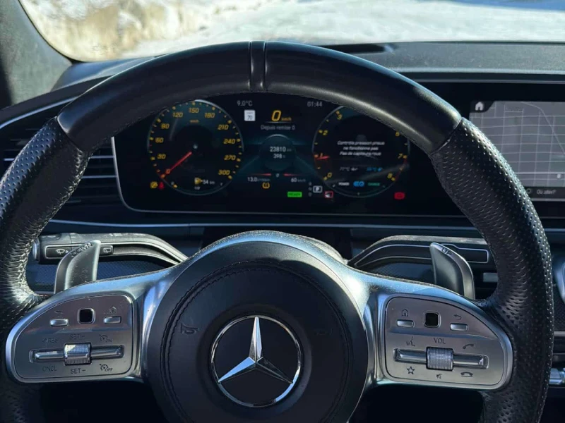 Mercedes-Benz GLE 63 S AMG  CARFAX / 360 /DISTRONIC/ PANO/BURMESTER/ОБДУХВАНЕ, снимка 8 - Автомобили и джипове - 53534800
