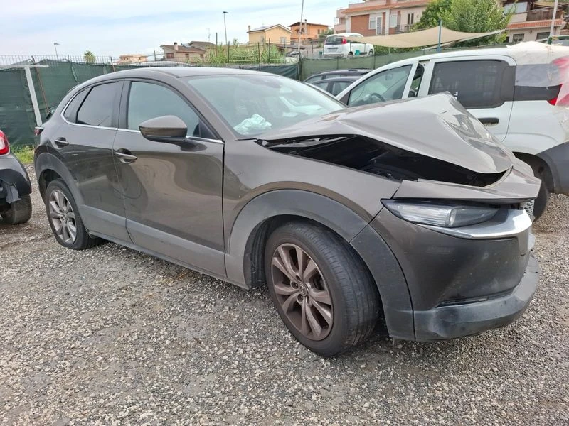 Mazda CX-30 2.0HYBRID 28000KM, снимка 3 - Автомобили и джипове - 47183287