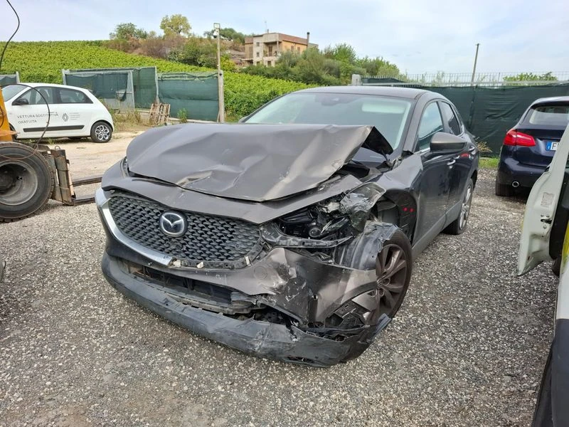 Mazda CX-30 2.0HYBRID 28000KM, снимка 1 - Автомобили и джипове - 47183287