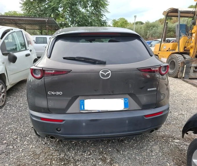 Mazda CX-30 2.0HYBRID 28000KM, снимка 6 - Автомобили и джипове - 47183287