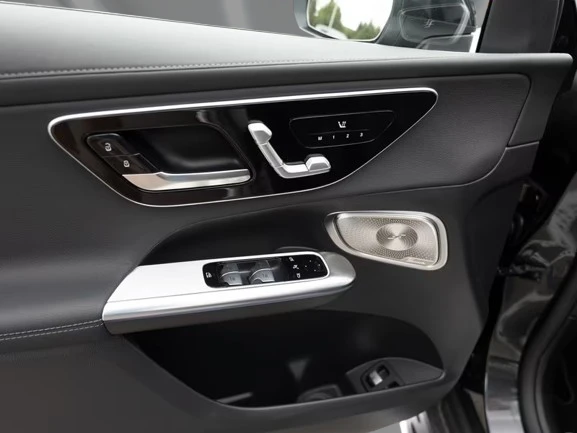 Mercedes-Benz GLC 400 e 4Matic = AMG Line = Premium Plus �������� | Mobile.bg � ����������� 4