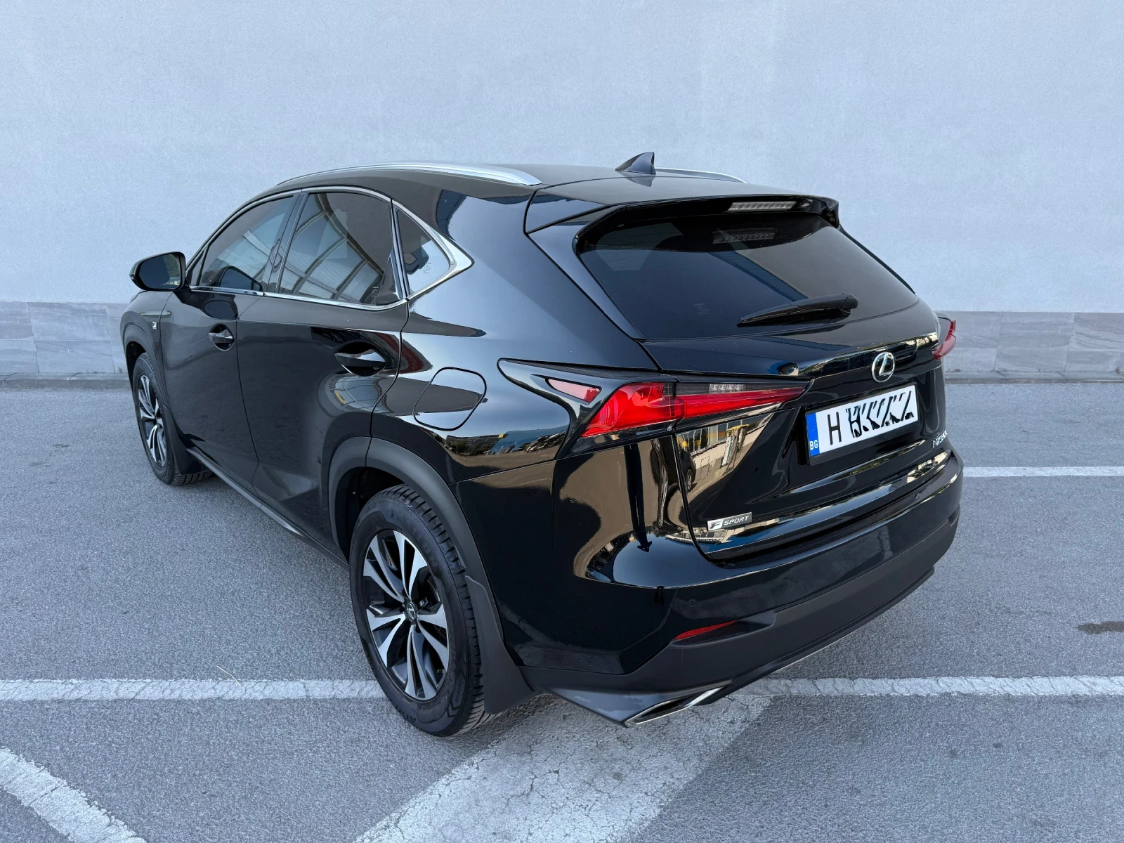 Lexus NX 300 2.0T - изображение 3