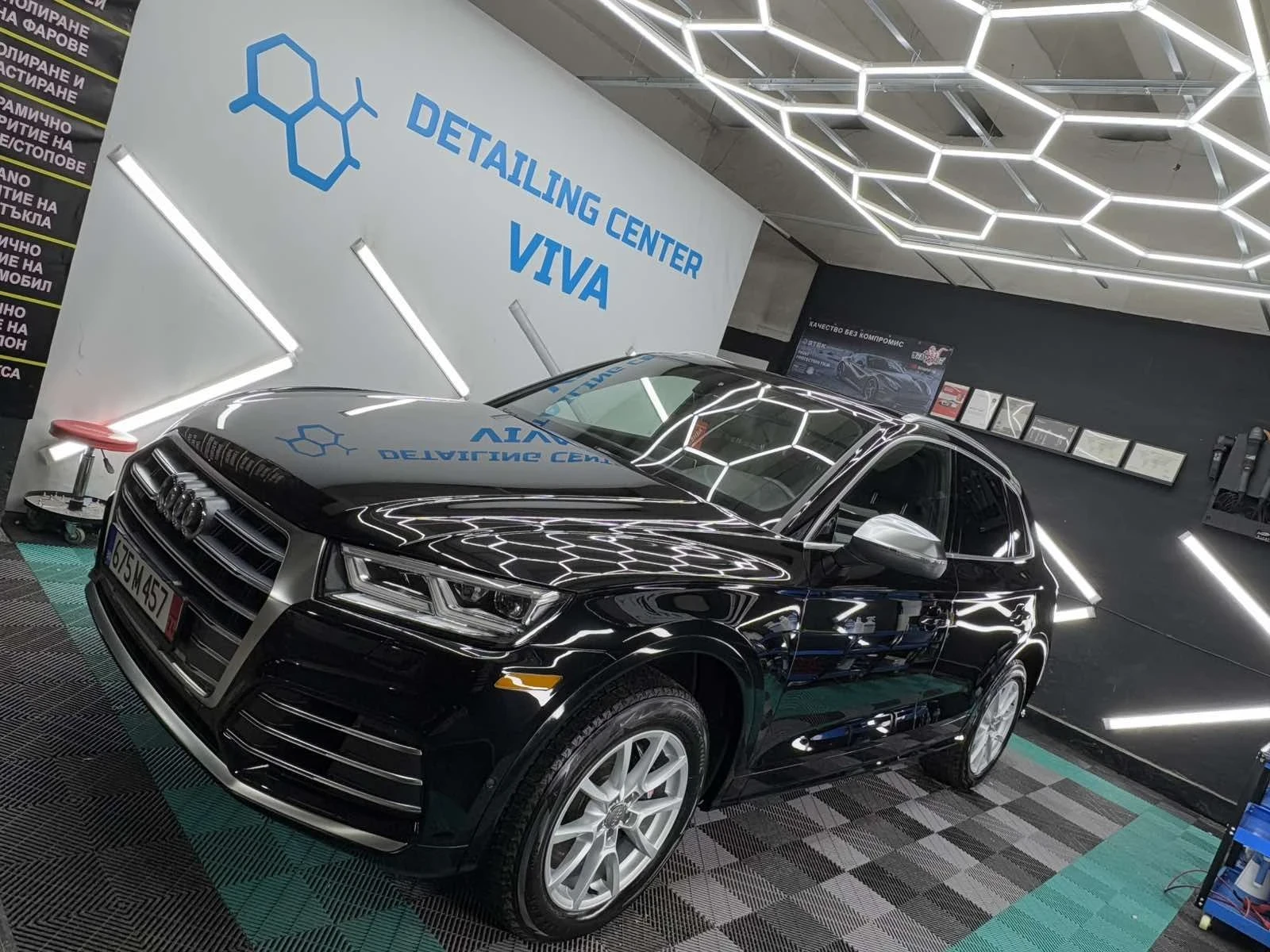 Audi SQ5 3.0TFSI MATRIX Edition , снимка 2 - Автомобили и джипове - 56028647
