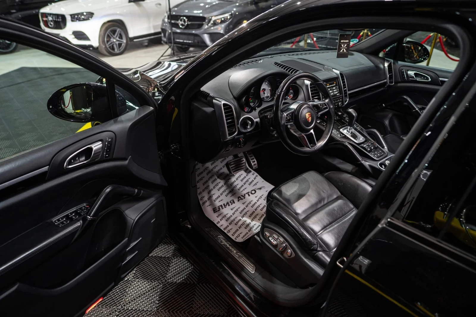 Porsche Cayenne 4.2D FACELIFT FULL GTS PACK ПАНО BOSE ЛИЗИНГ 100%, снимка 11 - Автомобили и джипове - 53912580