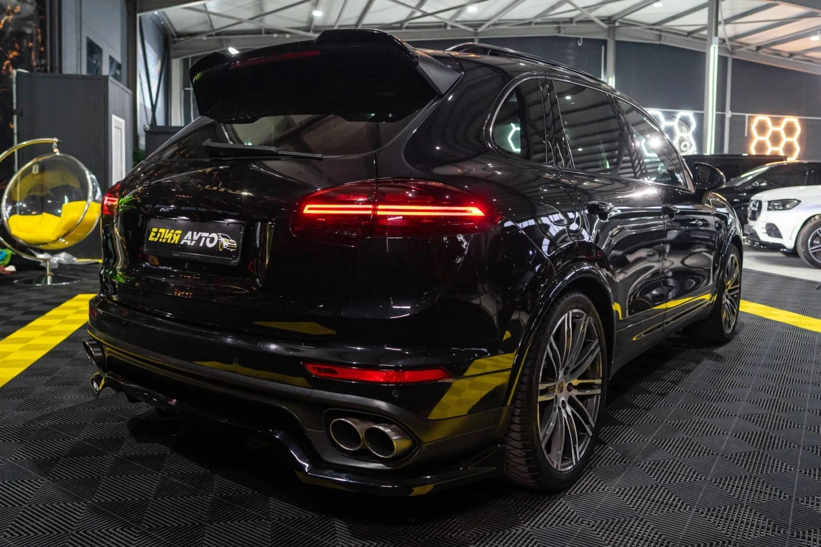 Porsche Cayenne 4.2D FACELIFT FULL GTS PACK ПАНО BOSE ЛИЗИНГ 100%, снимка 10 - Автомобили и джипове - 53912580