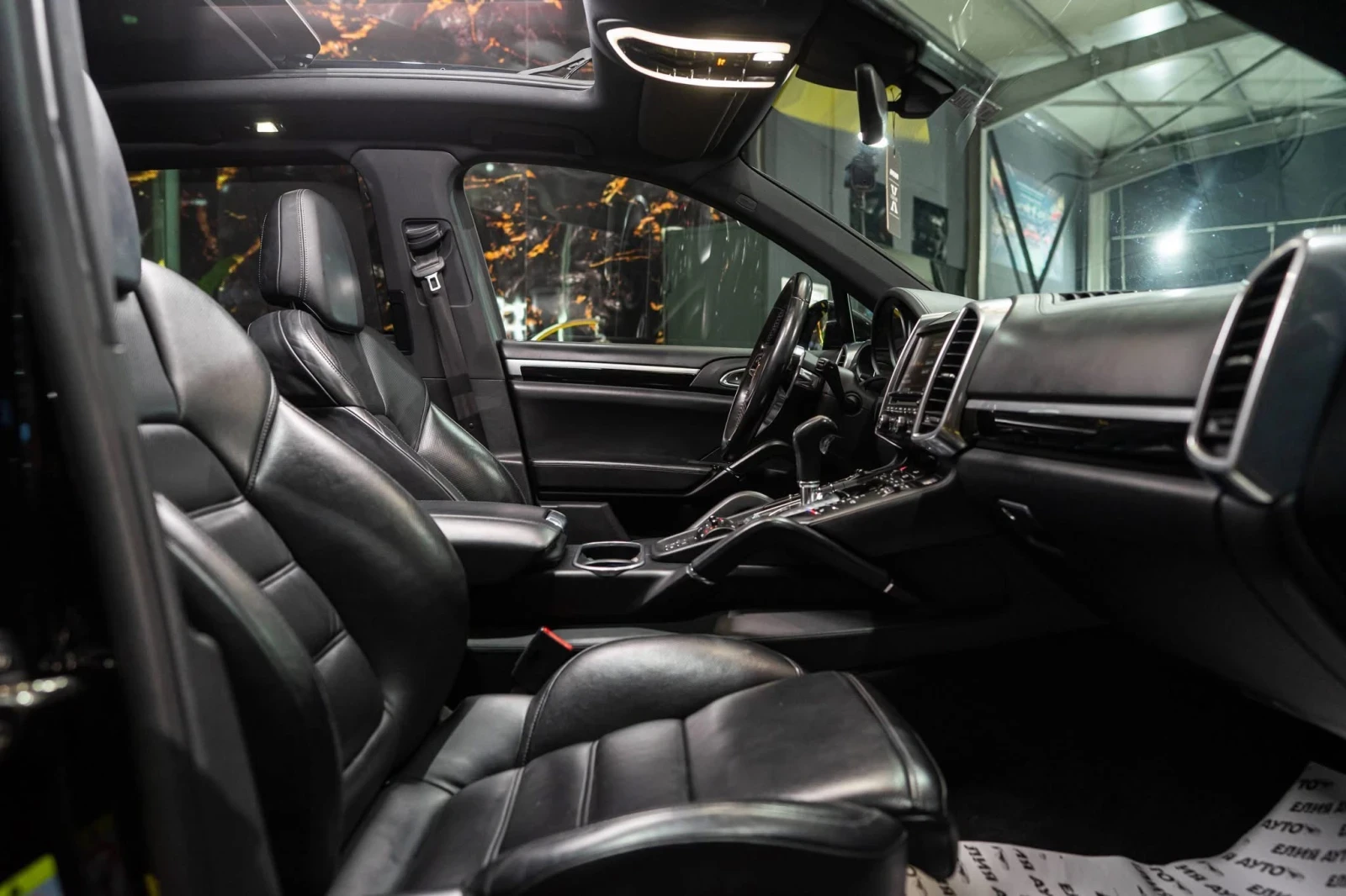 Porsche Cayenne 4.2D FACELIFT FULL GTS PACK ПАНО BOSE ЛИЗИНГ 100%, снимка 13 - Автомобили и джипове - 53912580