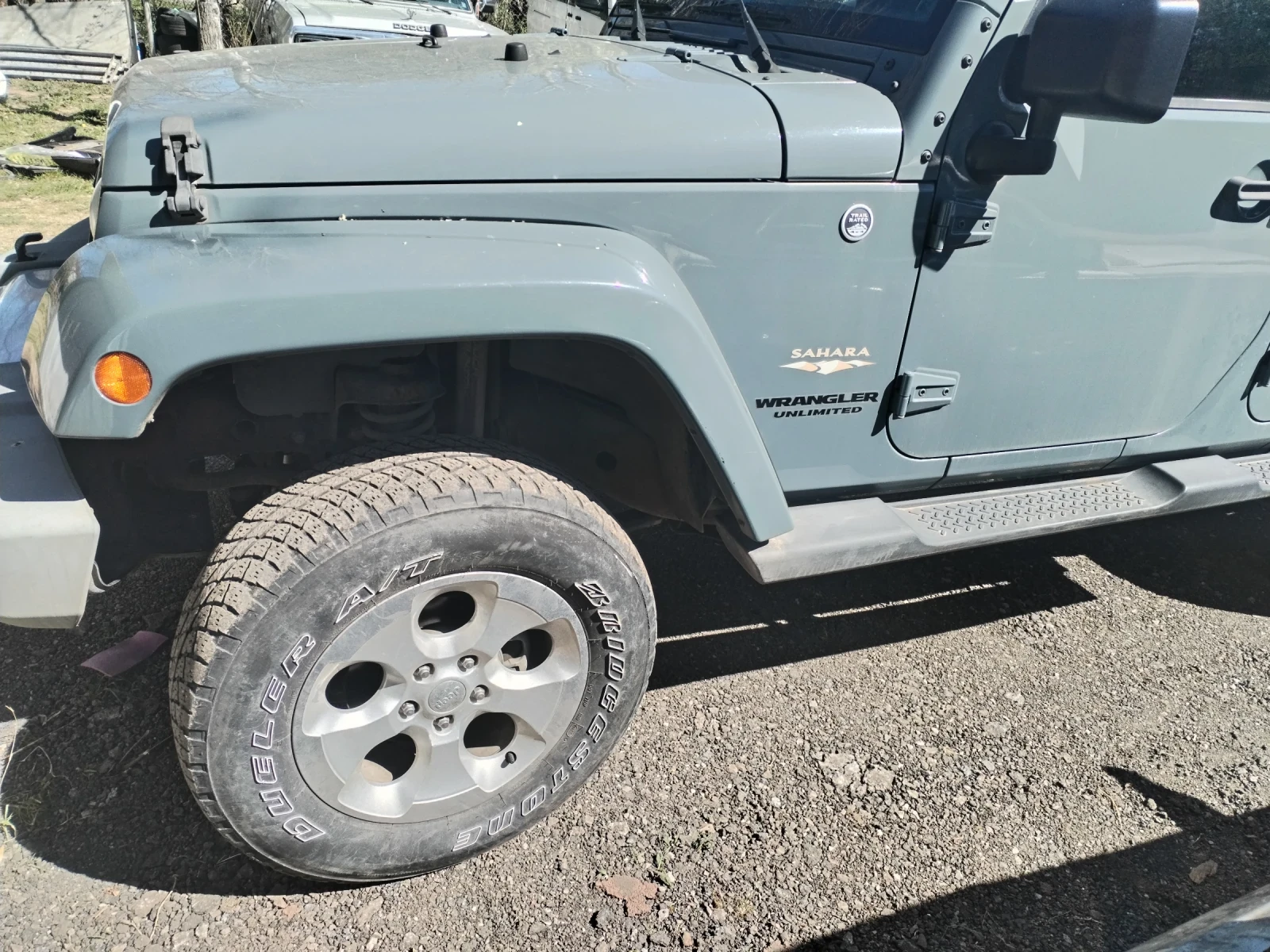 Jeep Wrangler Unlimited sahara, снимка 2 - Автомобили и джипове - 54139051