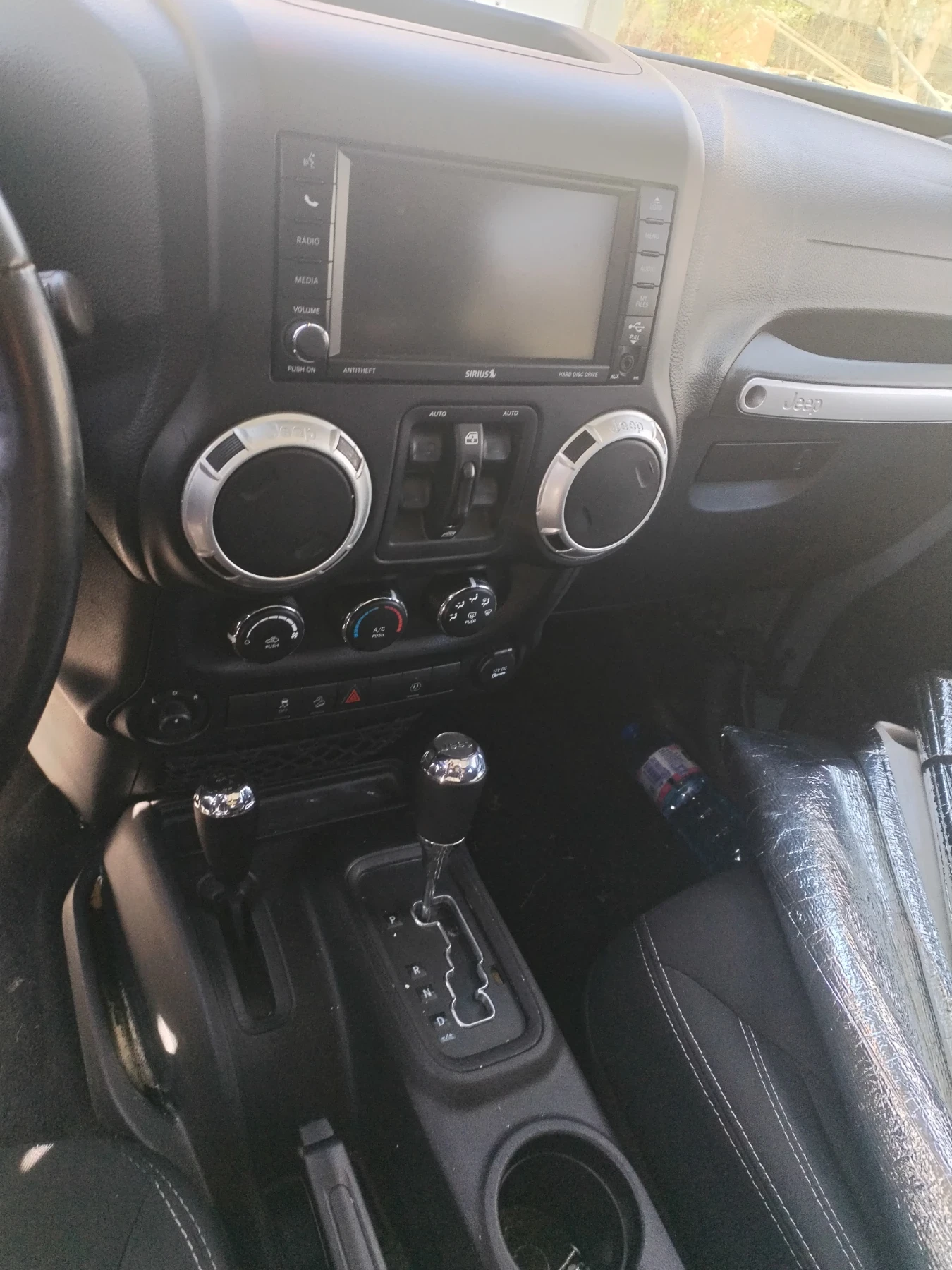 Jeep Wrangler Unlimited sahara, снимка 7 - Автомобили и джипове - 54139051