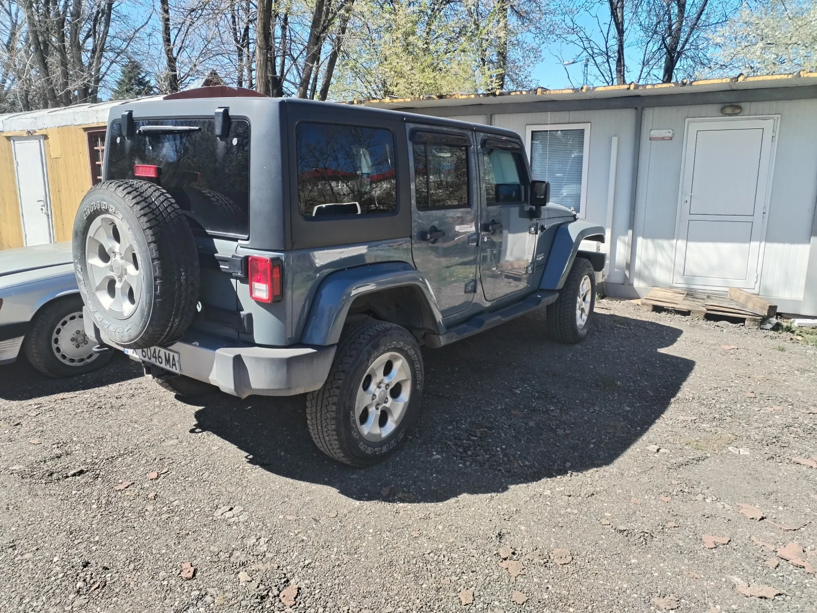 Jeep Wrangler Unlimited sahara, снимка 4 - Автомобили и джипове - 54139051