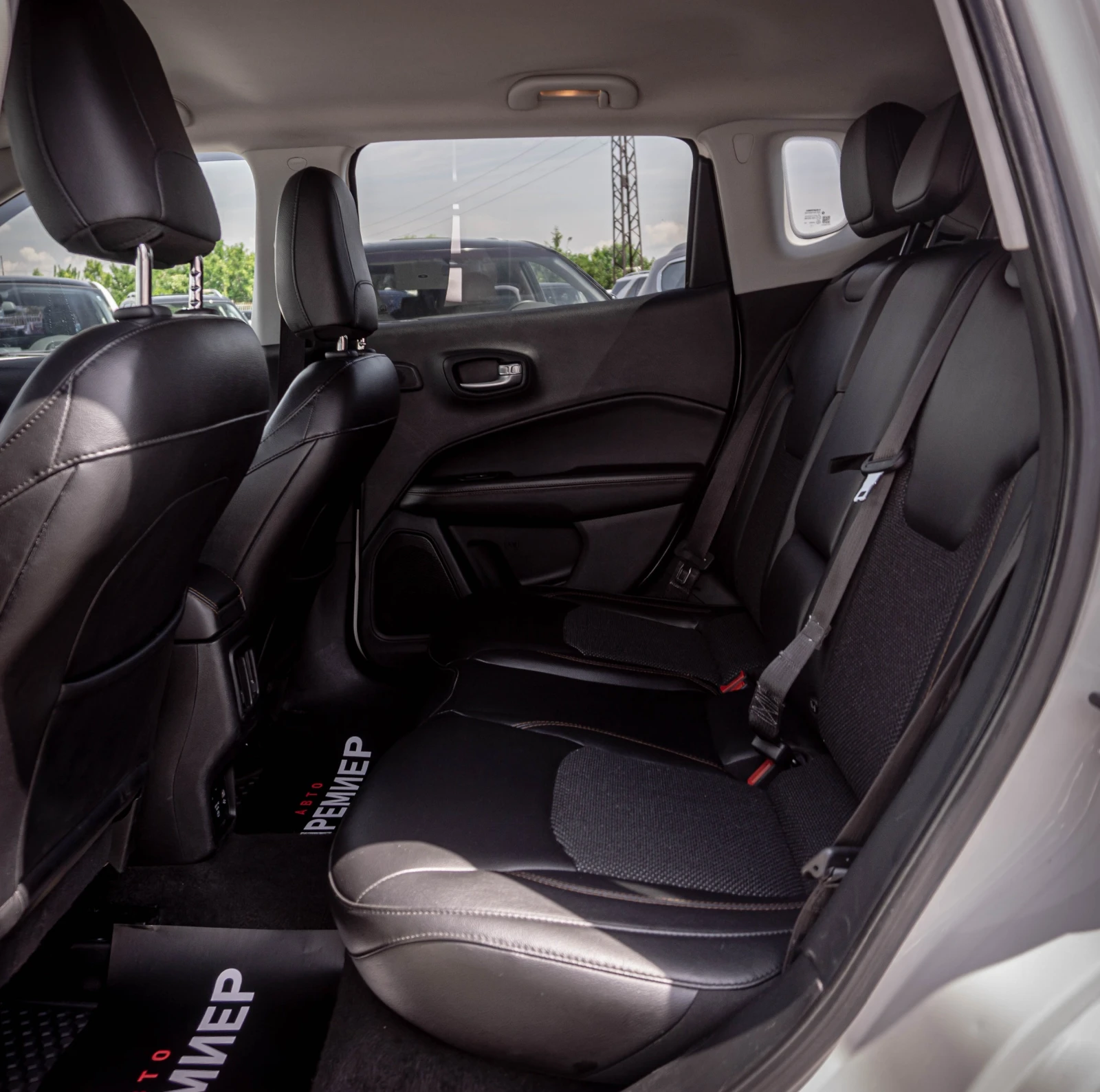 Jeep Compass LIMITED-1.4i-AWD-РЕГИСТРИРАНА!, снимка 13 - Автомобили и джипове - 54762718