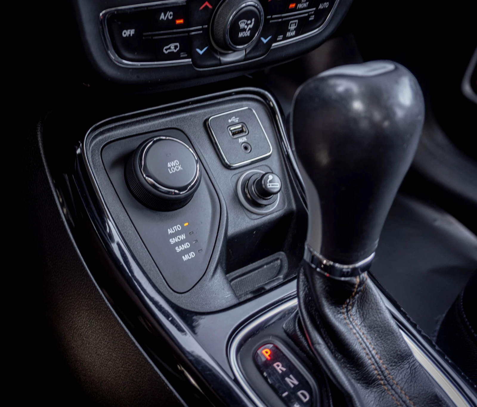 Jeep Compass LIMITED-1.4i-AWD-РЕГИСТРИРАНА!, снимка 10 - Автомобили и джипове - 54762718