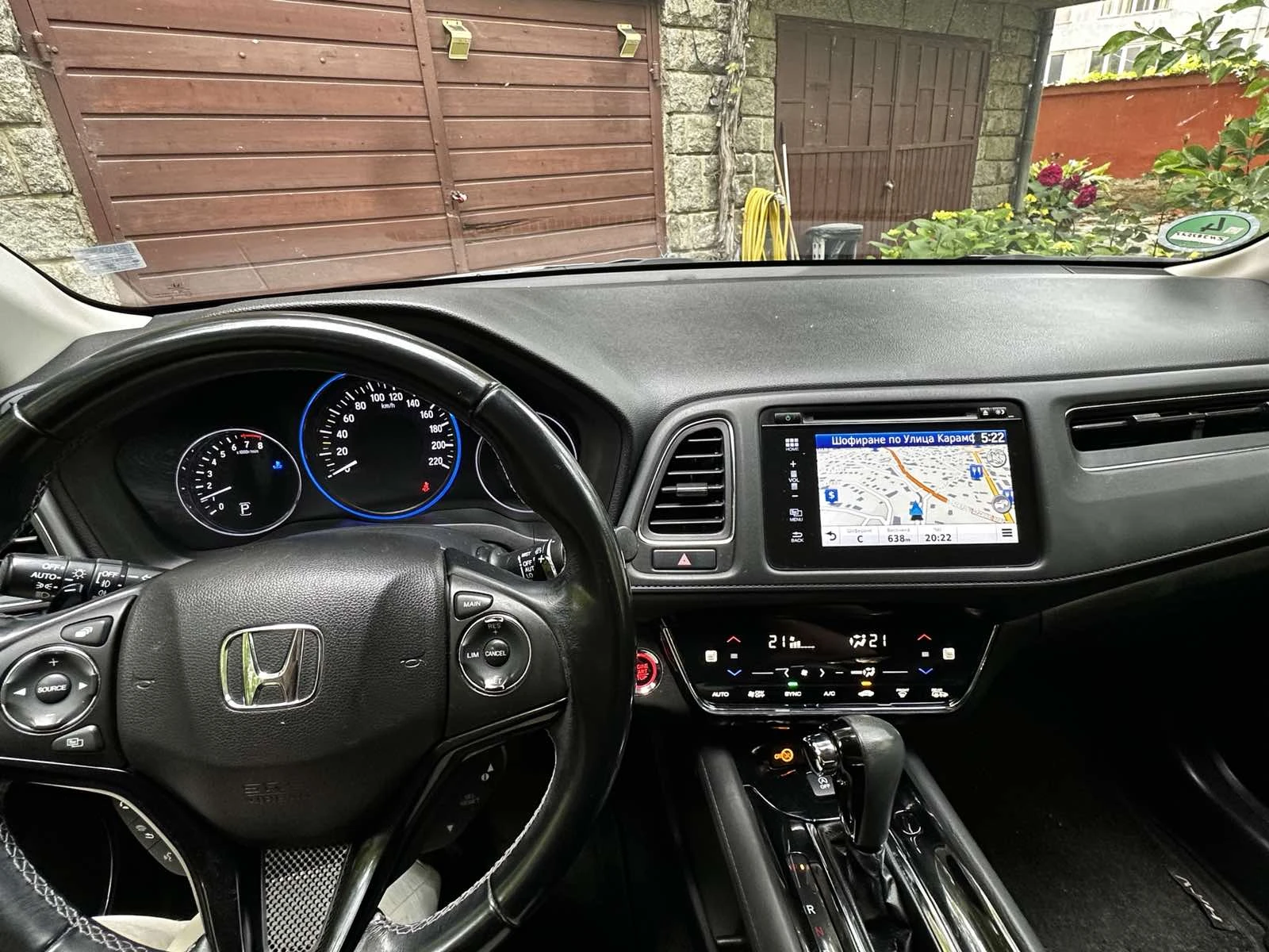 Honda Hr-v 1, 5 AUTOMAT 4* 4, снимка 8 - Автомобили и джипове - 54885458