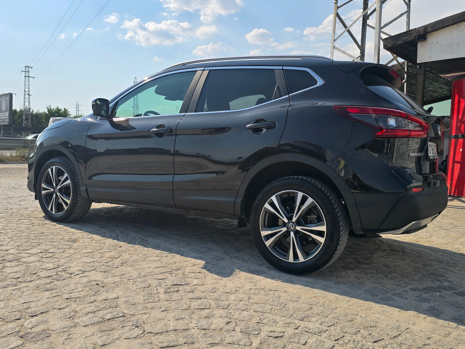 Nissan Qashqai 36 хлд.км.ЕДИН СОБСТЕВЕНИК СЕРВИЗНА ИСТОРИЯ И ДОКУ, снимка 3 - Автомобили и джипове - 55583702