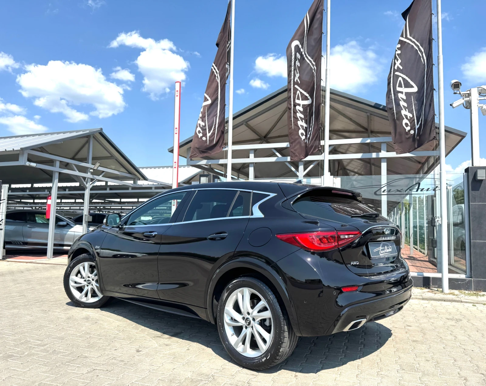 Infiniti Q30 S#EXCLUSIVE#ALCANTARA#360* CAM#PANORAMA#99000km | Mobile.bg � ����������� 4