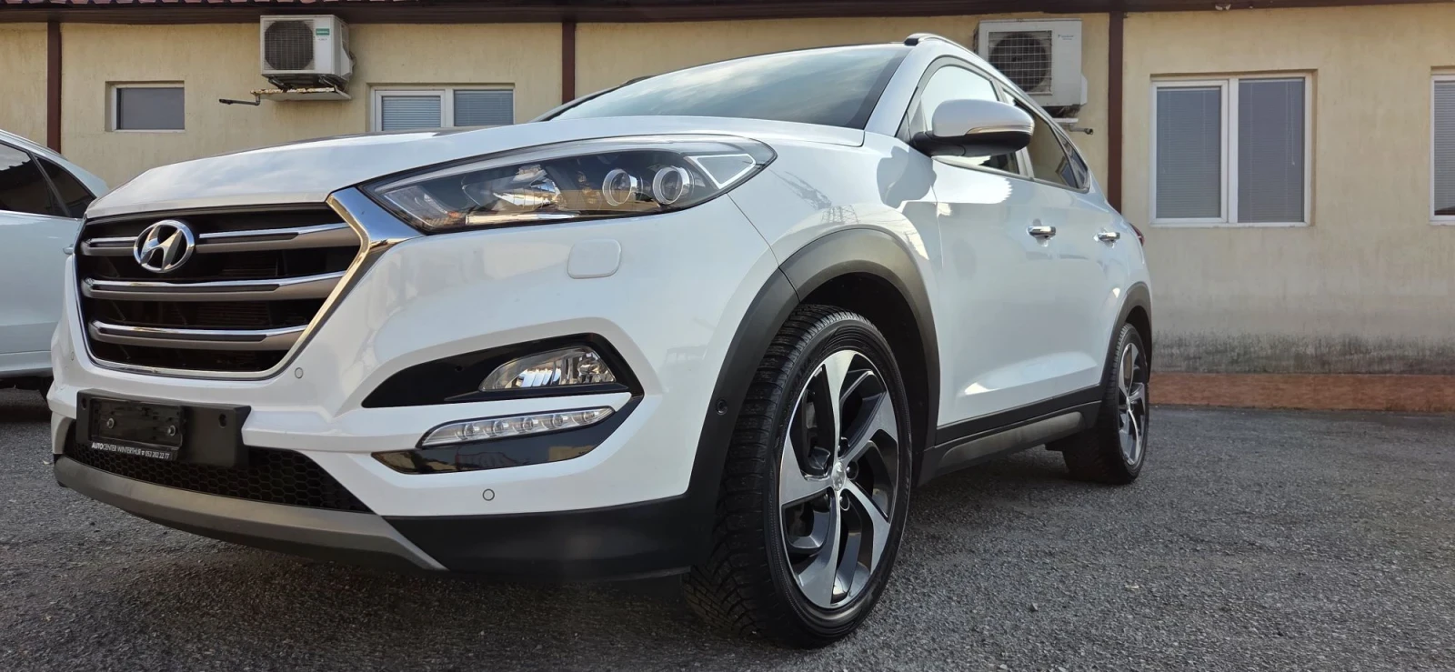 Hyundai Tucson 1.6 T- 177к.с/4х4/Vertex/кожа/автомат/Евро6b/, снимка 5 - Автомобили и джипове - 55695667