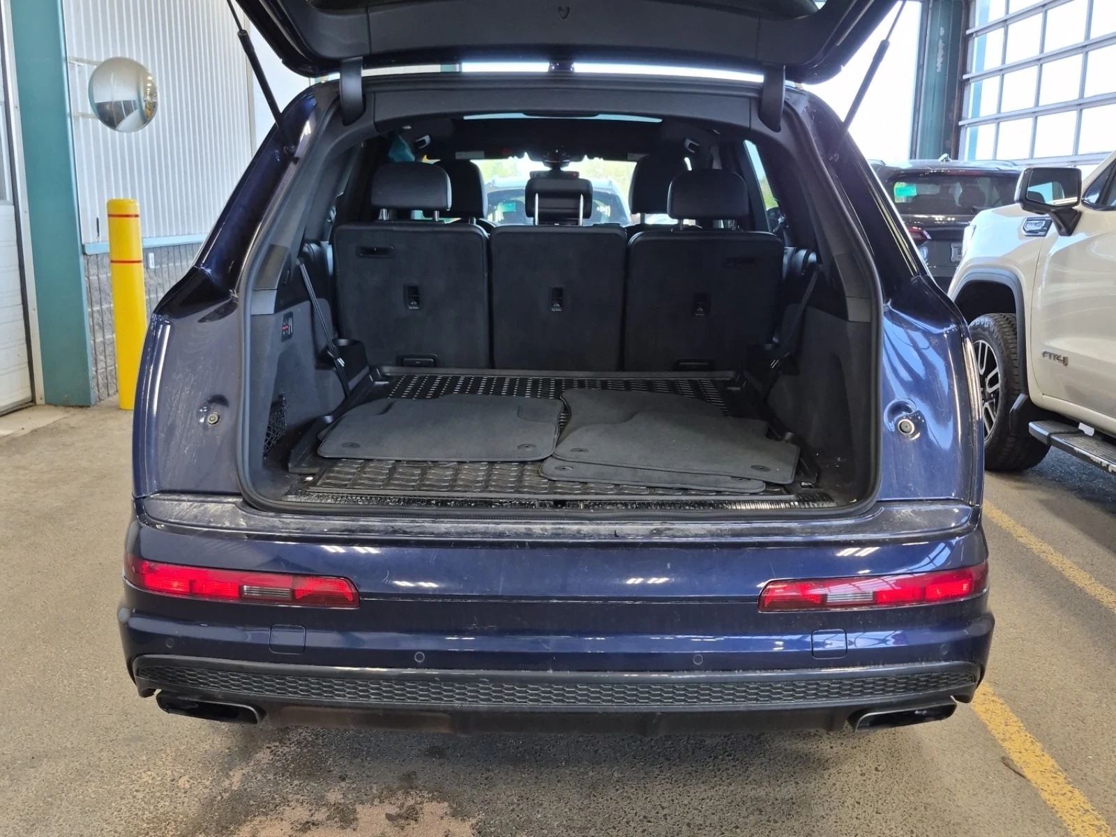 Audi Q7 * TECHNIK * CARFAX * ОБДУХВАНЕ * ПАНОРАМА , снимка 5 - Автомобили и джипове - 55799227