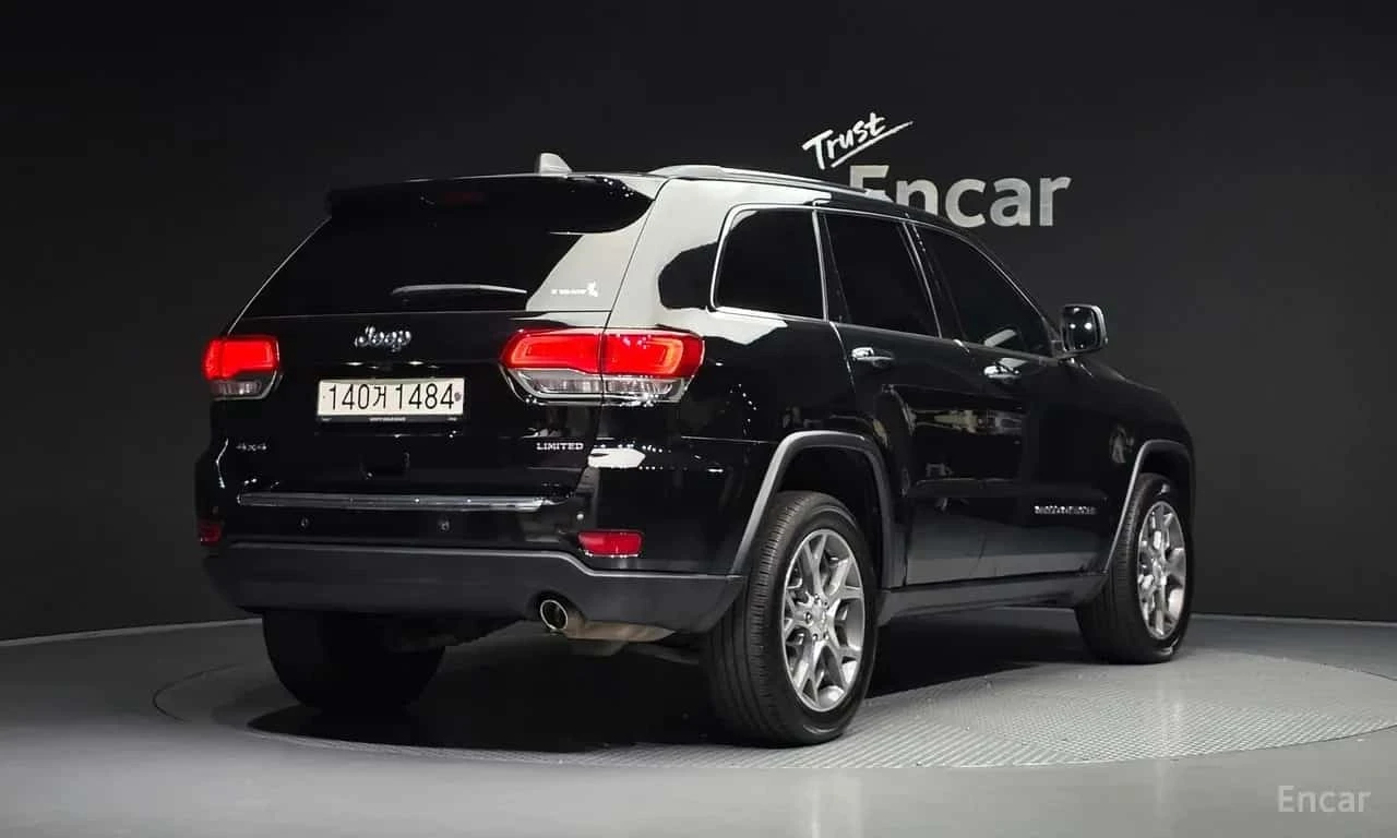 Jeep Grand cherokee 3.6 Limited| PANO| ПОДГРЕВИ| 2 КЛЮЧА| , снимка 2 - Автомобили и джипове - 56199825