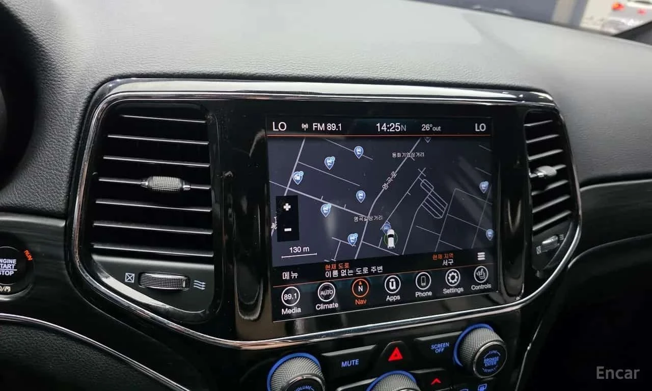 Jeep Grand cherokee 3.6 Limited| PANO| ПОДГРЕВИ| 2 КЛЮЧА| , снимка 14 - Автомобили и джипове - 56199825