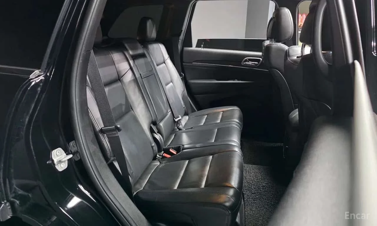 Jeep Grand cherokee 3.6 Limited| PANO| ПОДГРЕВИ| 2 КЛЮЧА| , снимка 12 - Автомобили и джипове - 56199825