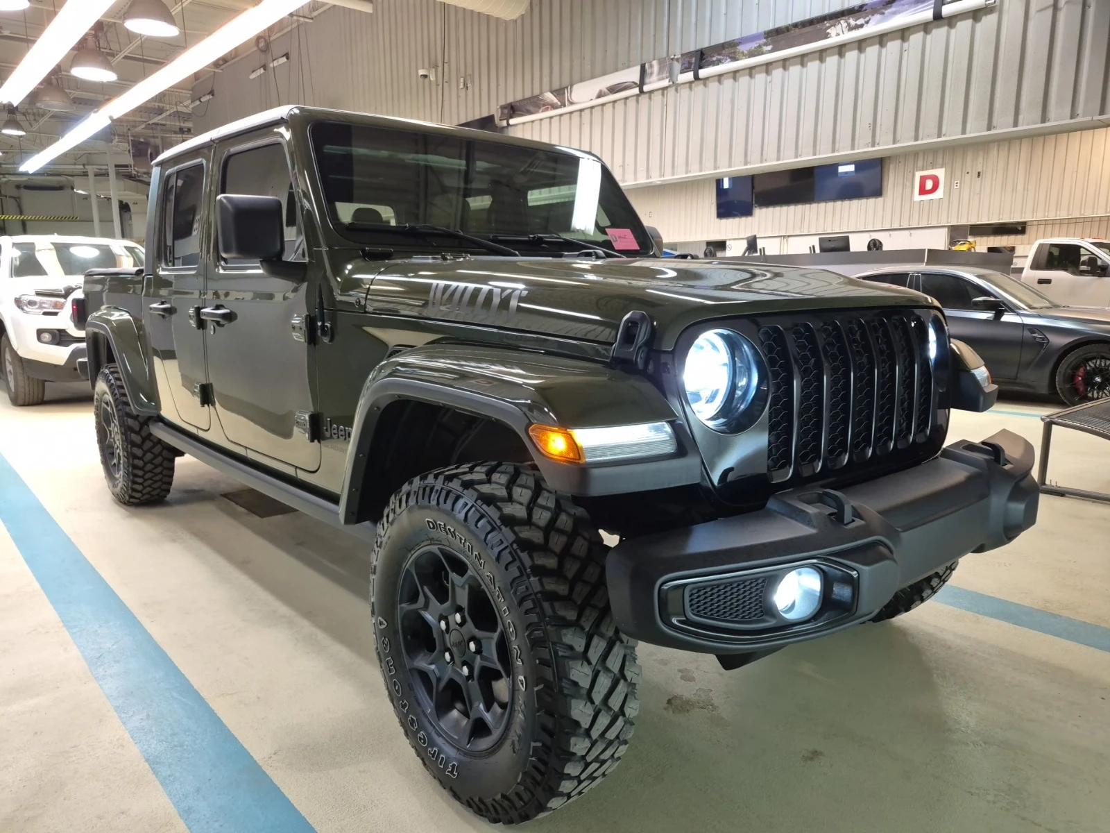 Jeep Gladiator WILLYS CREW CAB SHORT BED, снимка 2 - Автомобили и джипове - 56532548