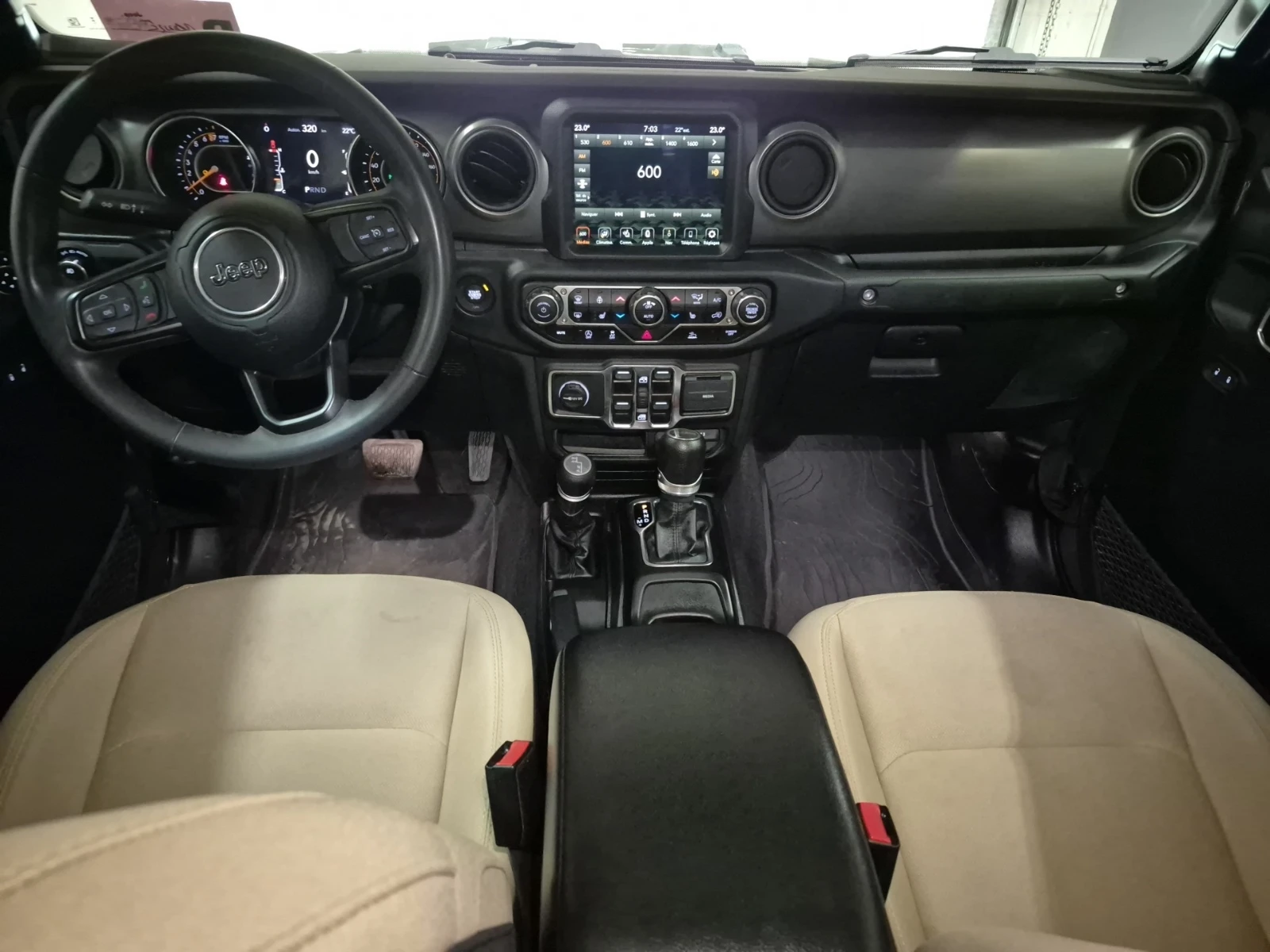 Jeep Gladiator WILLYS CREW CAB SHORT BED, снимка 10 - Автомобили и джипове - 56532548