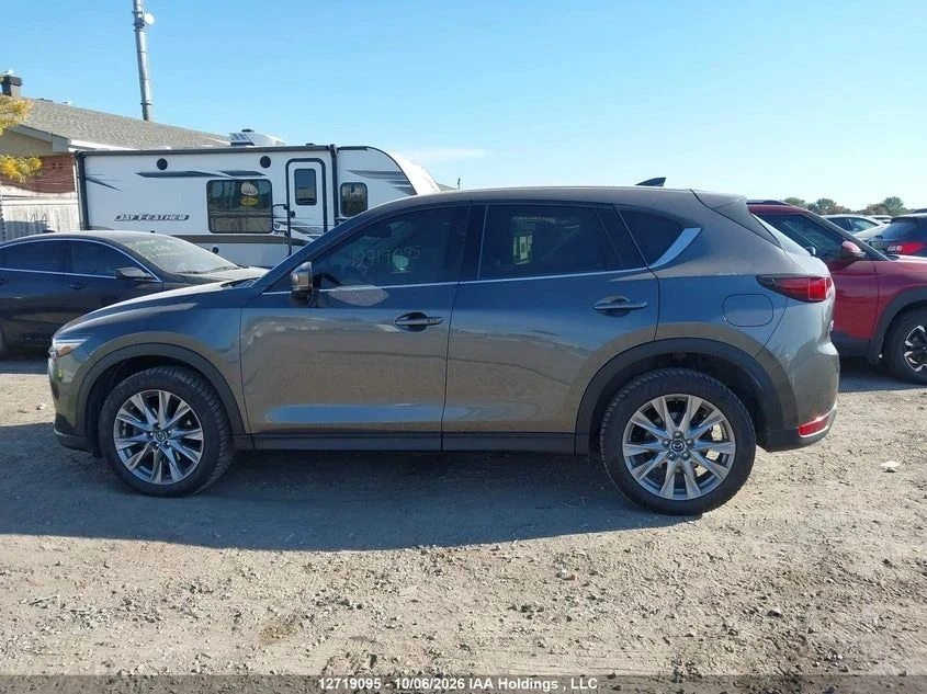 Mazda CX-5, снимка 8 - Автомобили и джипове - 56710275