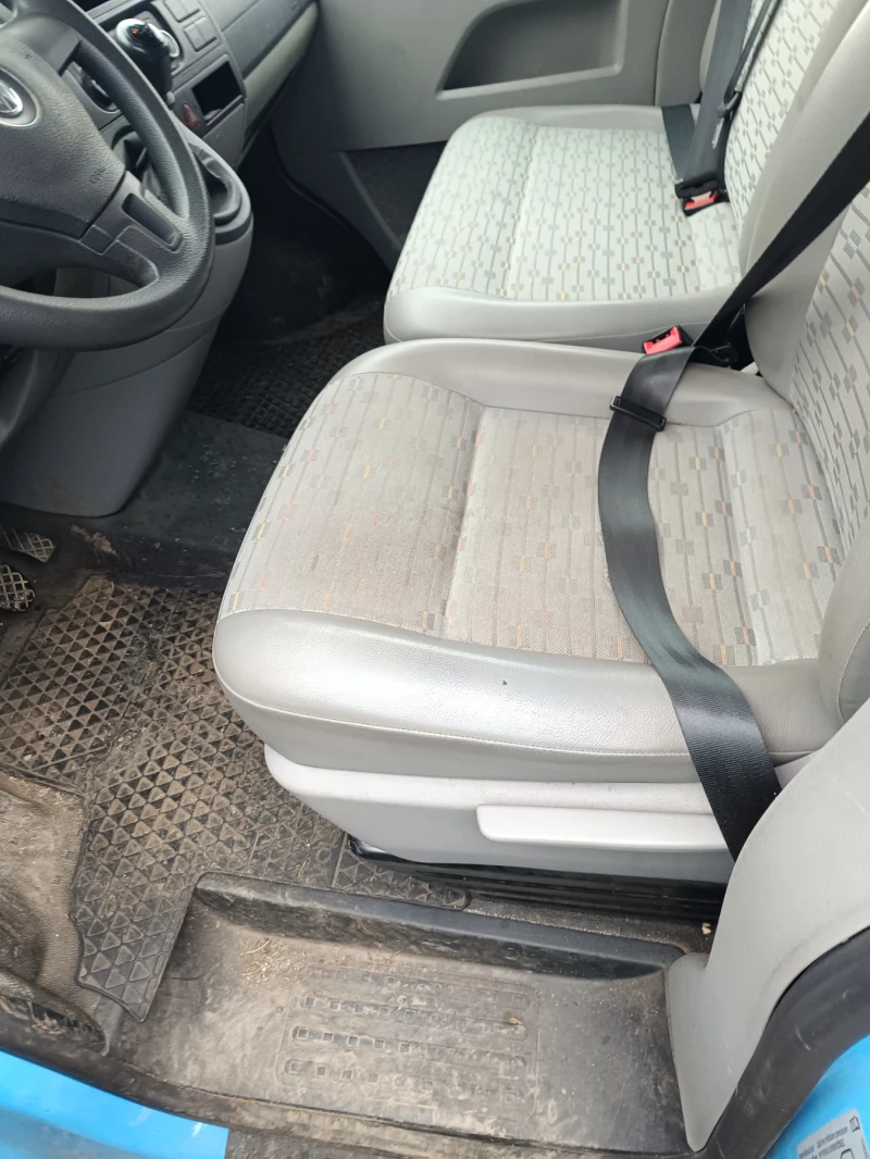 VW T5, снимка 7 - Бусове и автобуси - 52937855