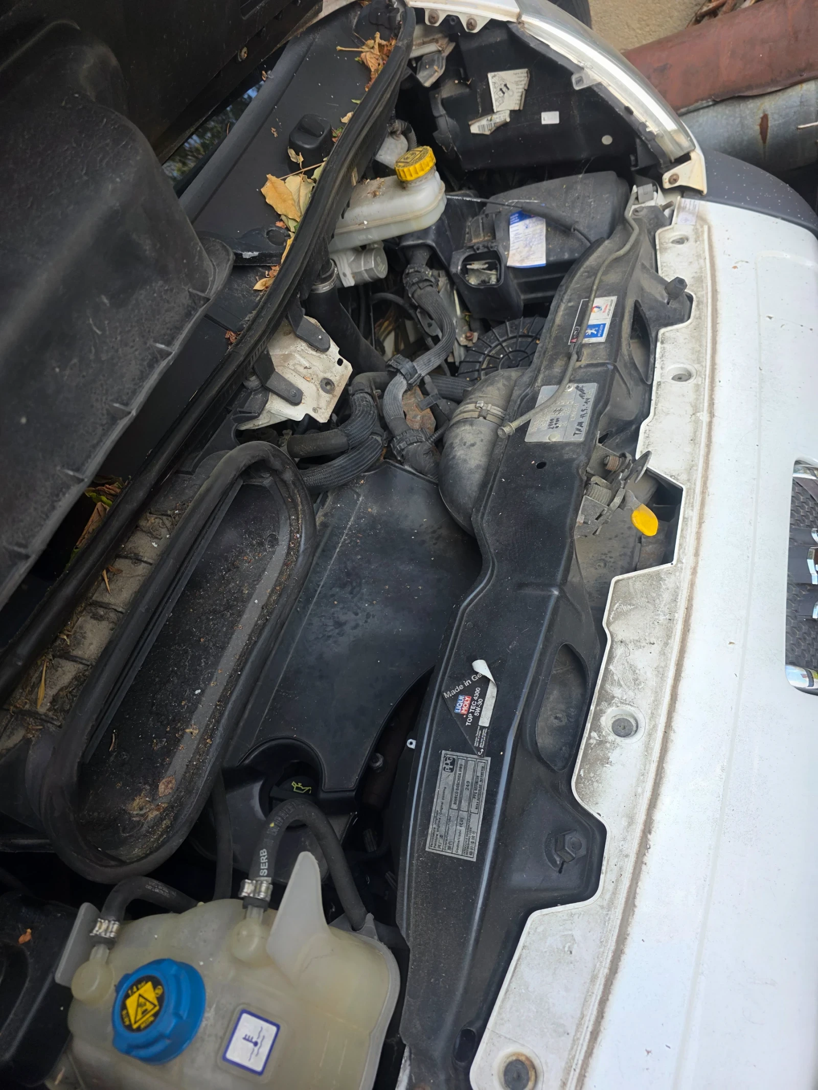 Peugeot Boxer 2.2 120 кс, снимка 9 - Бусове и автобуси - 56351219