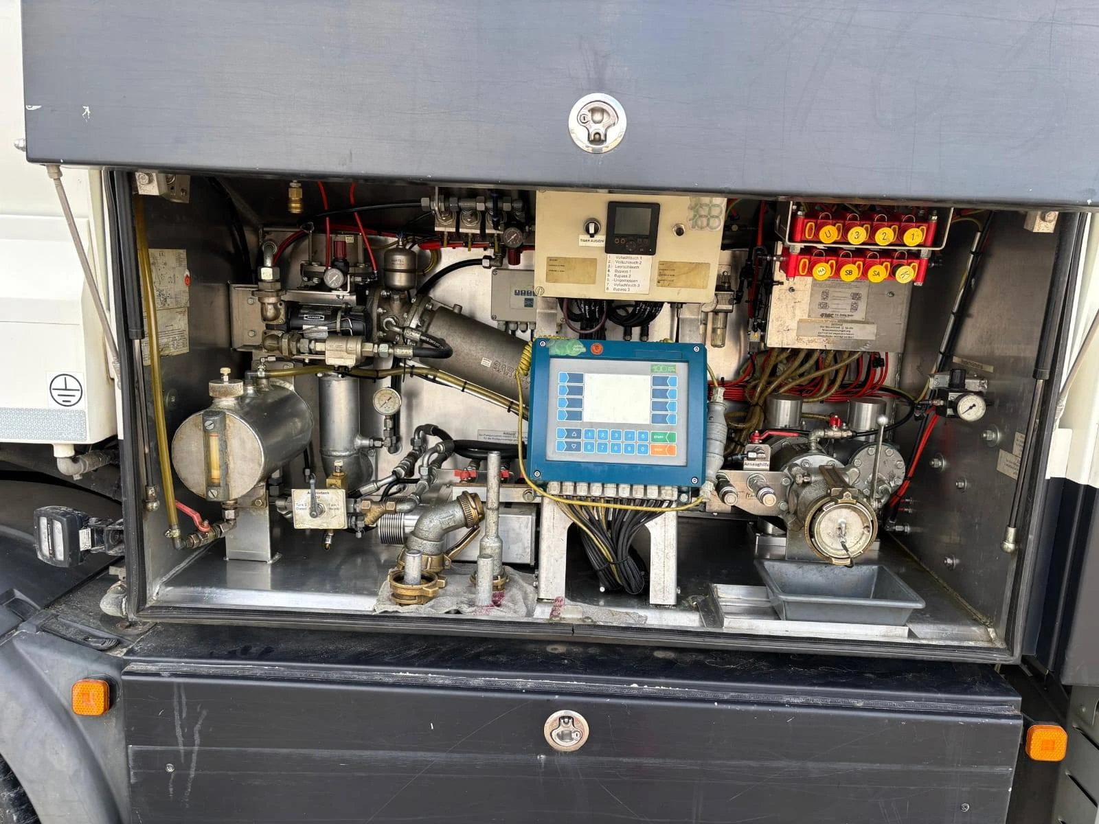 Man Tgs 26.440 - изображение 5