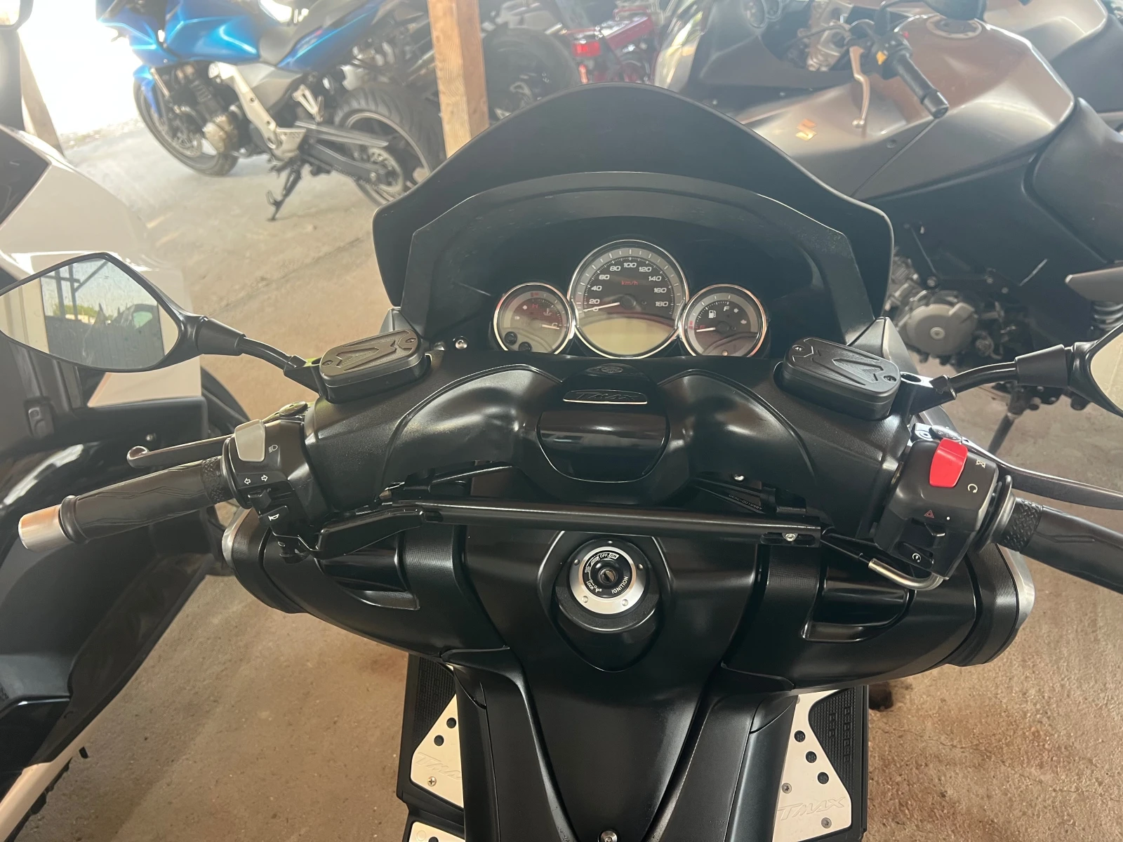 Yamaha T-max 500 Lizing, снимка 5 - Мотоциклети и мототехника - 55125956