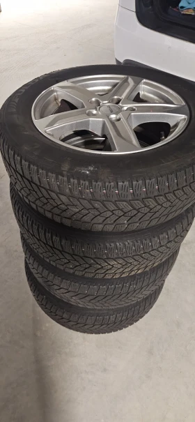 Toyota Avensis 1.8, ръчка, безупречен, снимка 17